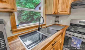 166 Charlie Hicks Rd, Banner Elk, NC 28604