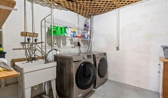 7005 STONE MILL Pl, Alexandria, VA 22306