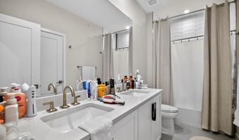43498 MADISON SPRINGS Ter, Ashburn, VA 20148