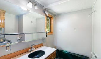 84 Brook St, Chesterfield, NH 03466