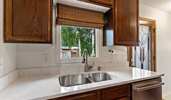 6922 Cutty Sark St, Anchorage, AK 99502