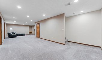 4732 N PROVIDENCE Ave 301, Appleton, WI 54913