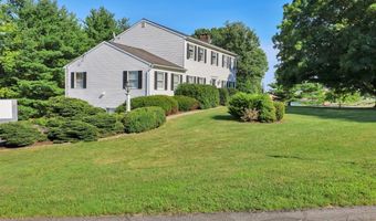1 E Gate Rd, Danbury, CT 06811