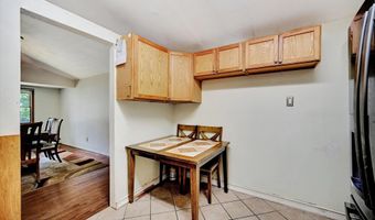 10 7th St, Aberdeen, NJ 07747