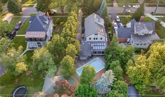 49 Burbank Dr, Amherst, NY 14226