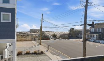 23 5th St, Beach Haven, NJ 08008