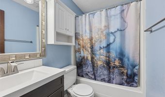 636 Garden Rd, Ames, IA 50010