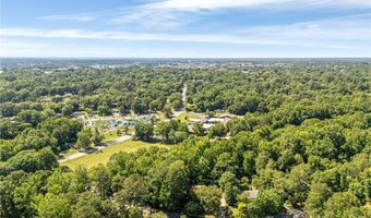 807 W LONGLEAF Dr 15, Auburn, AL 36832