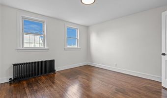 94 Carman St, Cranston, RI 02910