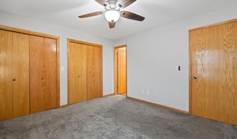 1726 N Black Oak Ct, Andover, KS 67002