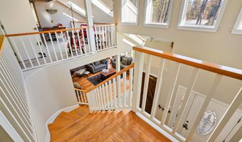 417 Candia Rd, Chester, NH 03036