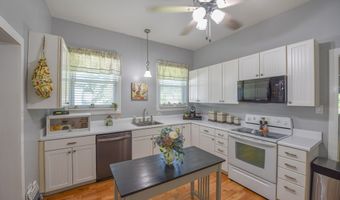102 Langley St, Abbeville, SC 29620