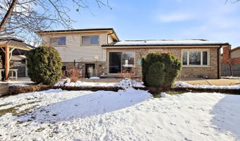 818 RUMPLE Ln, Addison, IL 60101