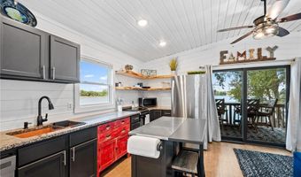 546 Lakeshore Cir, Annandale, MN 55302