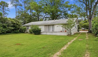 1812 Dawson Rd, Albany, GA 31707
