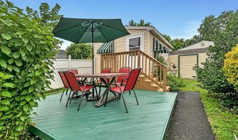 77 Navesink Ave, North Middletown, NJ 07748