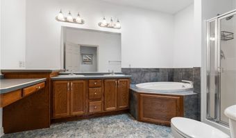 3285 Grey Village Dr, Akron, OH 44319