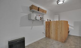 5 Lamar Dr, Athens, OH 45701