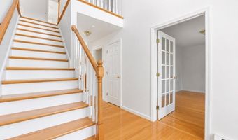 226 Tower Hill Rd, Cumberland, RI 02864