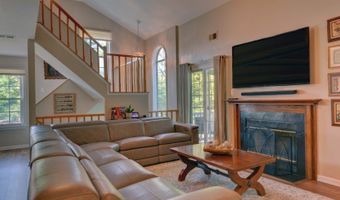 66 Homestead Ln 66, Bayonne, NJ 07035