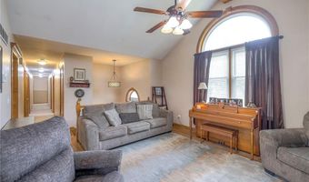 12448 NW Blackwood Dr, Adrian, MO 64720