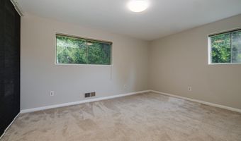 10506 WEYMOUTH St 203, Bethesda, MD 20814