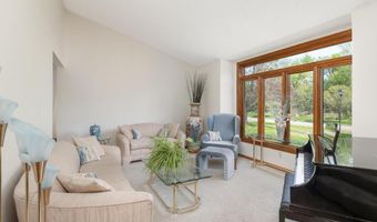 15825 Garden View Dr, Apple Valley, MN 55124
