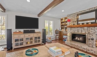 1340 Waterford Dr, East Greenwich, RI 02818