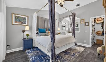 1043 LAKESIDE Dr, Apopka, FL 32712
