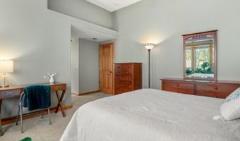 335 NW 17th St, Bend, OR 97701