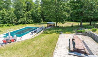 91 Seaverns Bridge Rd, Amherst, NH 03031