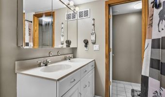23 Panorama Dr, Alloway, NJ 07461