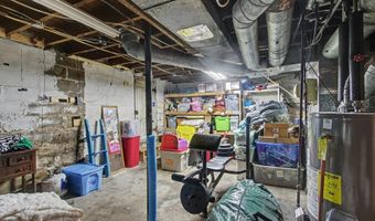 210 Pine St, Allegan, MI 49010