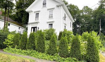 17 James St, Bangor, ME 04401