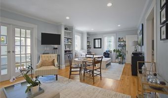 56 Somerset St, East Greenwich, RI 02818