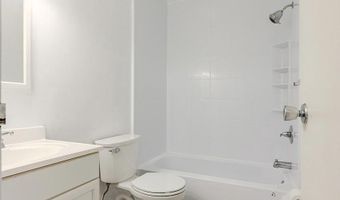 4627 LOGSDON Dr 51, Annandale, VA 22003
