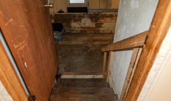 45 Howard St, Austin, IN 47102