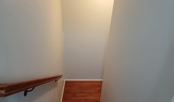 25501 EMERSON OAKS Dr, Aldie, VA 20105