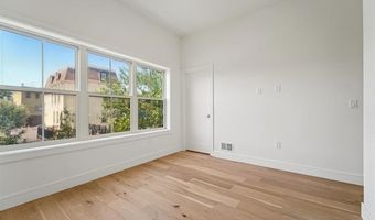 90 E 27TH St, Bayonne, NJ 07002