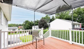 17 Middle St, North Providence, RI 02911