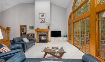 1955 Augusta Valley Ln SE, Ada, MI 49301