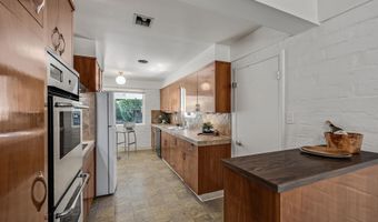 51 Bolla Ave, Alamo, CA 94507