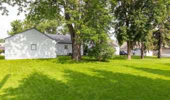2114 N RICHMOND St, Appleton, WI 54911