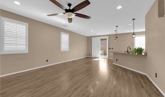 915 Harbor Ave, Henderson, NV 89002