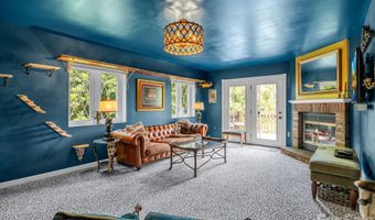 8 Sunny Ridge Dr, Asheville, NC 28804