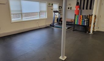 366 Federal Rd, Brookfield, CT 06804