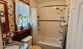 1245 Longboat Ave, Beachwood, NJ 08722