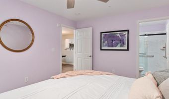 2900 Shipmaster Way #302, Annapolis, MD 21401
