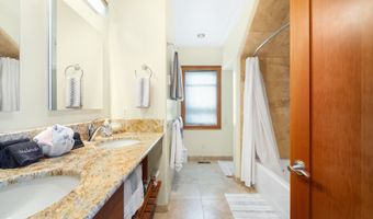 1950 BEACH LOOP Dr SW, Bandon, OR 97411