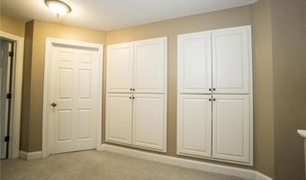 11474 W Laketowne Dr, Albertville, MN 55301